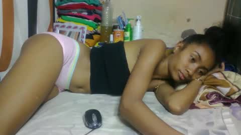 ninaeaa online show from March 8, 8:23 pm