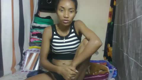 ninaeaa online show from March 24, 9:42 pm