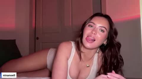 Nina online show from February 19, 12:39 am