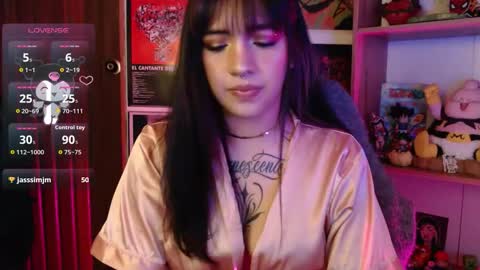 Snapshot of ninfa_ch chatting on February 18, 11:55 pm Ninfa online show from February 18, 11:55 pm