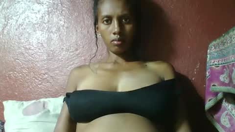 ninie246746 online show from February 5, 1:00 pm