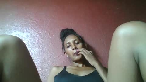 ninie246746 online show from February 9, 5:54 pm