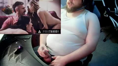HungStepSon online show from July 26, 4:14 pm