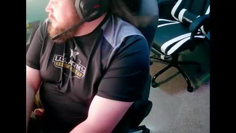 HungStepSon online show from August 1, 10:36 am