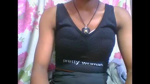 Snapshot of nirinahfy chatting on November 3, 4:30 pm nirinahfy online show from November 3, 4:30 pm