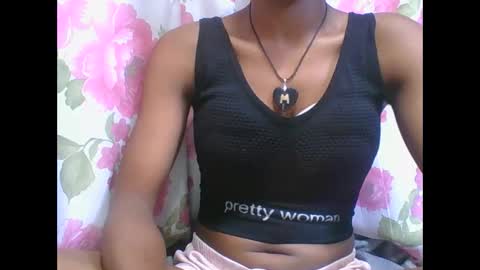 Snapshot of nirinahfy chatting on November 4, 4:39 pm nirinahfy online show from November 4, 4:39 pm