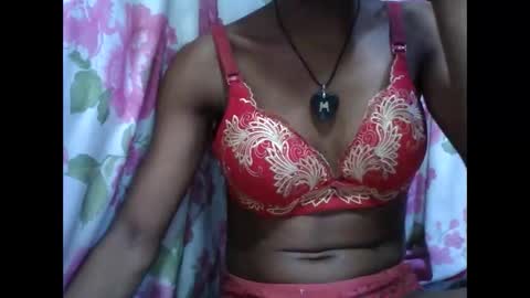 Snapshot of nirinahfy chatting on November 25, 5:57 pm nirinahfy online show from November 25, 5:57 pm