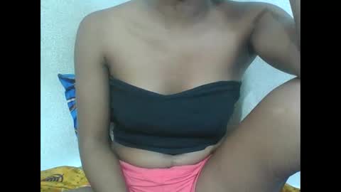 Snapshot of nirinahfy chatting on February 2, 7:51 am nirinahfy online show from February 2, 7:51 am