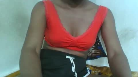 Snapshot of nirinahfy chatting on February 12, 5:13 am nirinahfy online show from February 12, 5:13 am