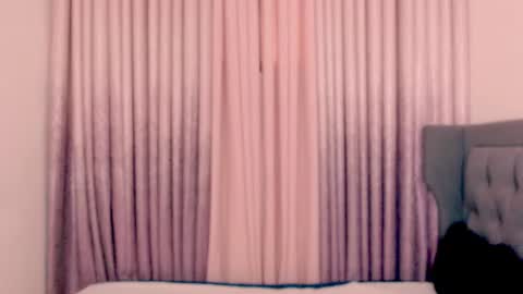 Snapshot of nirvana_pleasure chatting on June 23, 12:41 am Samantha online show from June 23, 12:41 am