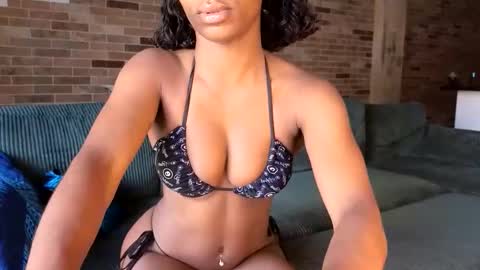 NIVIA WOLFE online show from May 15, 12:50 am