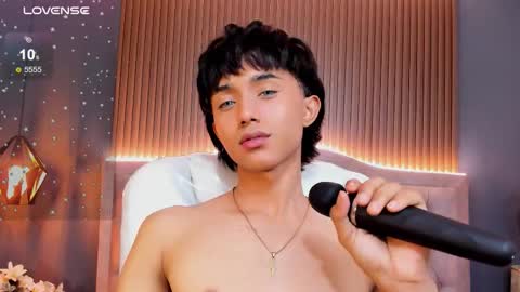 noa_03 online show from February 3, 3:28 pm