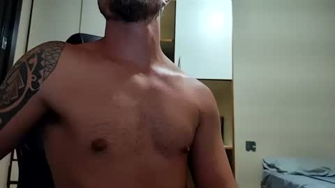 Snapshot of noablaze chatting on February 12, 3:01 am Blaze online show from February 12, 3:01 am