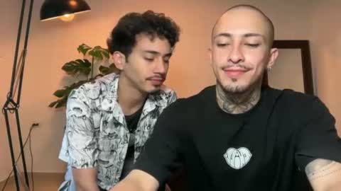 noah_and_steven online show from June 16, 2:41 pm