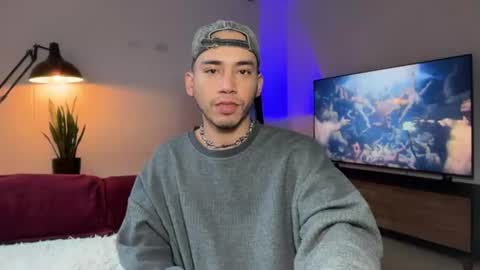 noah_and_steven online show from July 31, 12:04 pm