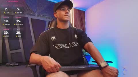 Noah online show from February 9, 11:42 pm