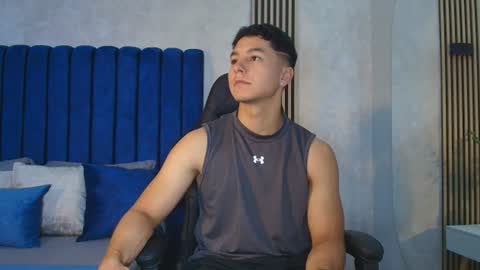 Snapshot of noah_clarkk chatting on June 10, 5:45 pm Noah online show from June 10, 5:45 pm