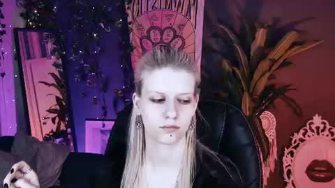 REAL name LiaDM are always open online show from August 5, 12:52 pm