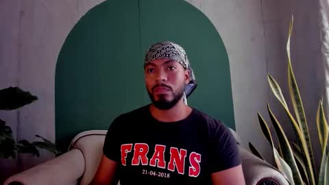 Noah online show from November 17, 2:12 pm