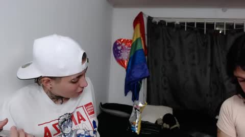 Snapshot of noah_martini chatting on January 9, 1:18 am noah hehim online show from January 9, 1:18 am