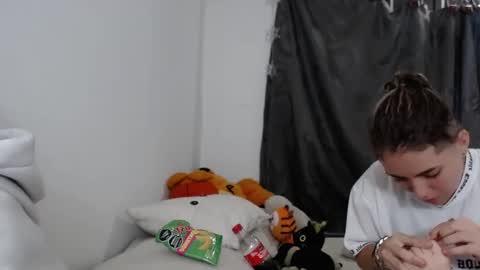 Snapshot of noah_martini chatting on January 12, 2:35 am noah hehim online show from January 12, 2:35 am