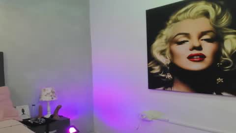 Noah fox online show from February 19, 3:27 pm