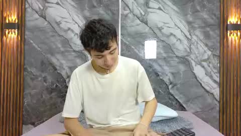 Snapshot of noahwalker__ chatting on July 14, 11:05 am online show from July 14, 11:05 am