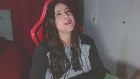 Noamartin online show from January 6, 11:40 pm