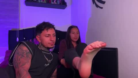 Jean Y Isa online show from February 28, 4:13 am