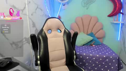 noelia_milfs online show from October 17, 2:59 am