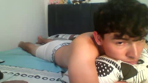 Snapshot of noha_free chatting on December 21, 4:19 am Noha online show from December 21, 4:19 am