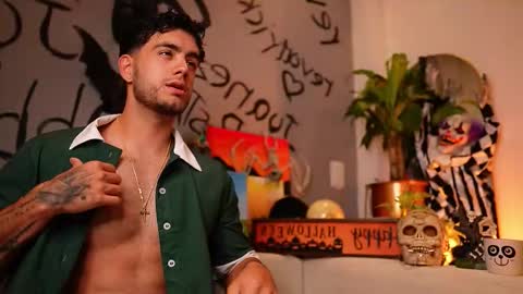 kevin online show from October 30, 12:01 am