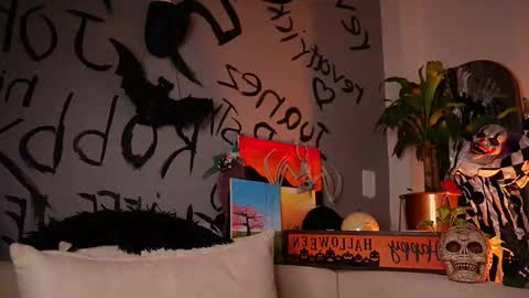 kevin online show from October 30, 11:16 pm