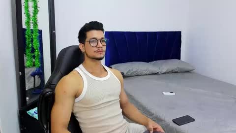 Im Nolan  online show from November 21, 1:54 pm