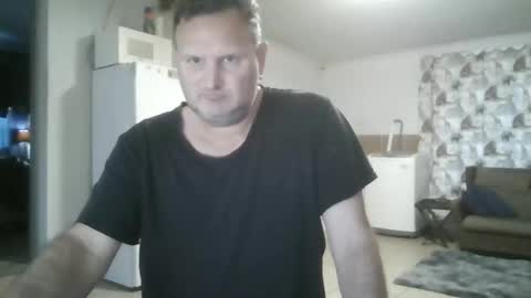 Nollie online show from May 25, 5:02 am