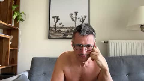 Snapshot of nolo34 chatting on March 13, 2:34 pm nolo34 online show from March 13, 2:34 pm