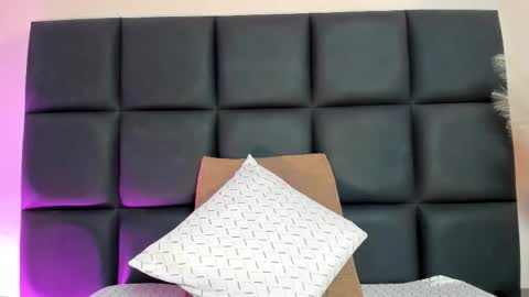 Nora Da Silva online show from January 8, 11:29 pm