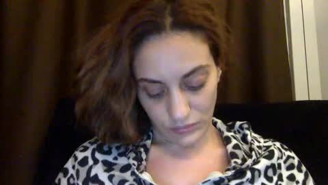 norablues online show from December 5, 5:04 am