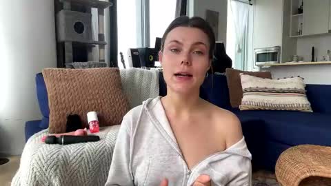Nordic Belle online show from April 18, 4:11 pm