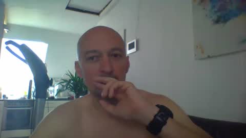 nordicrunner76 online show from May 20, 11:05 am