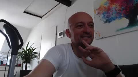 nordicrunner76 online show from May 21, 11:06 am