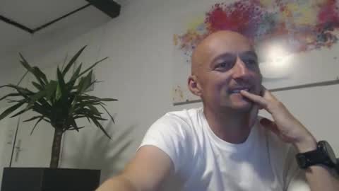 nordicrunner76 online show from May 24, 12:15 am