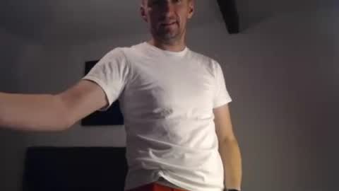 nordicrunner76 online show from July 7, 11:20 pm