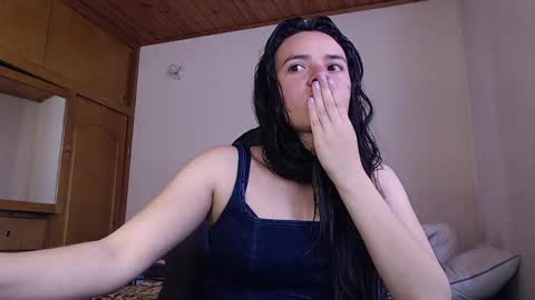 noreen_ online show from March 23, 6:12 pm