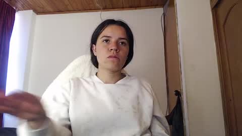 noreen_ online show from April 20, 9:38 pm