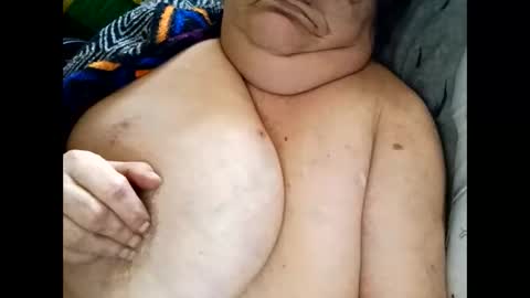 normajeen77777 online show from April 4, 7:55 pm