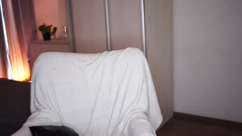 Tina online show from March 28, 7:52 am