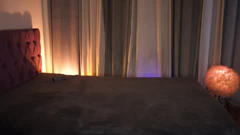 Tina online show from April 4, 5:10 pm