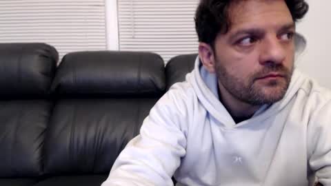 notwannaownit online show from March 22, 3:10 am