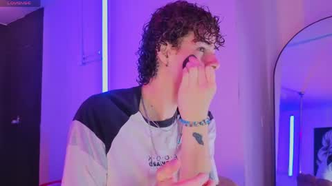 Nova Salvatore online show from April 15, 2:40 am